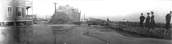 Grade Raising, Photograph labeled Leviathan Discharging at 25th & P 1/2