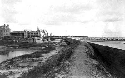 Grade Raising, Photograph labeled Holm near Sealy Hospital 