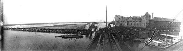 Grade Rasing, Photograph labeled Leviathan Entering Canal