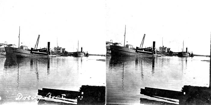 Stereo card labeled Dredge Boat 