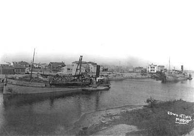 Grade Raising, Photograph labeled Holm and Leviathan at Stations