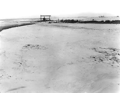 Grade Raising, Photograph of filled area along beach