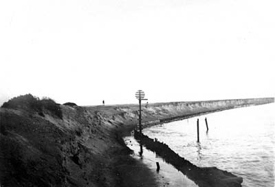 Grade Raising, Photograph of grade raising canal