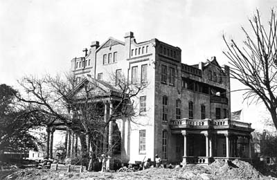 Photograph labeled Hutchings House - 28th & O 