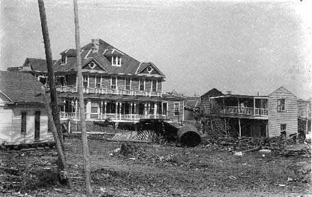 Photograph labeled F.E. Mistrot residence 35th bet O 1/2 & P