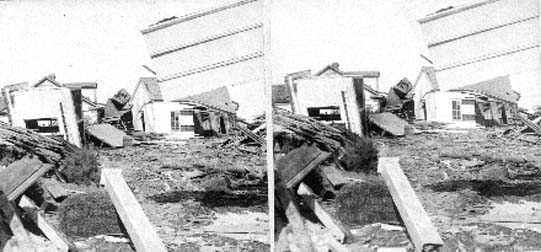 Stereo card of wrecked houses