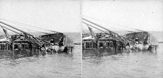 Stereo card of capsized sailing vessel