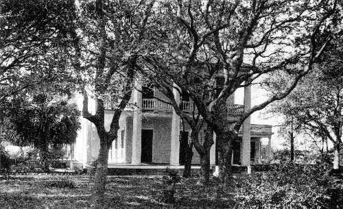 Print labeled Residence of Mrs. Hallie Ballinger
