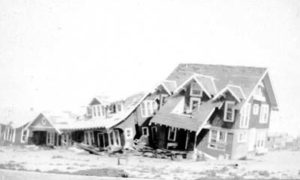 G-17713FF9.1-11 Row of wrecked houses probably along Seawall Boulevard.