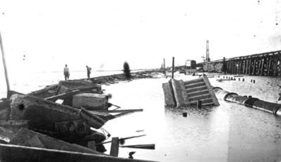 G-17713FF3.2-11 Debris from wrecked causeway