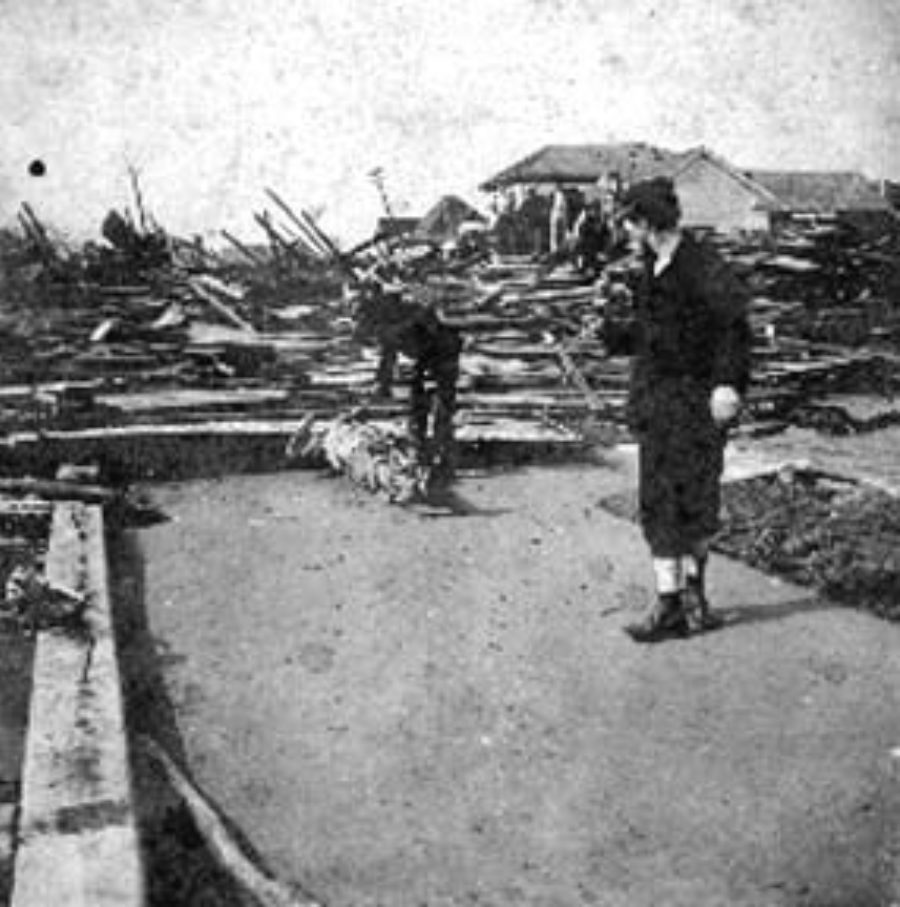 G-1771FF1.3-7 Identifying the dead, Location 23rd Beach