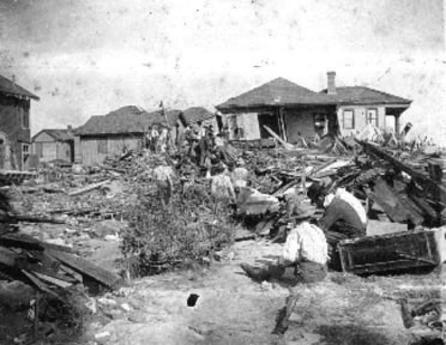 G-1771FF7.9-9 Searching for dead Bodies