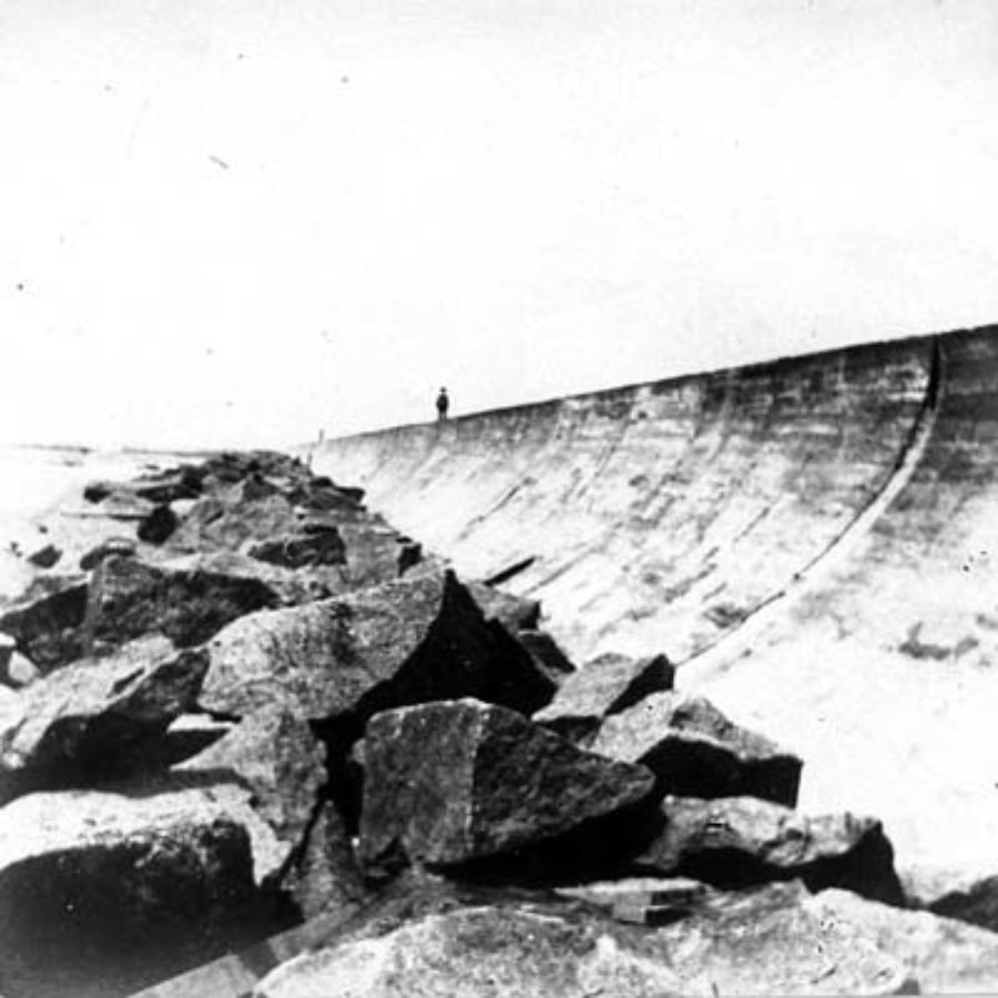 G-5925.3FF1-4 From riprap looking west from foot of 7th Street