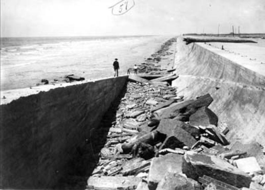 G-5925.3FF7-11 Seawall after 1910 storm in gulf